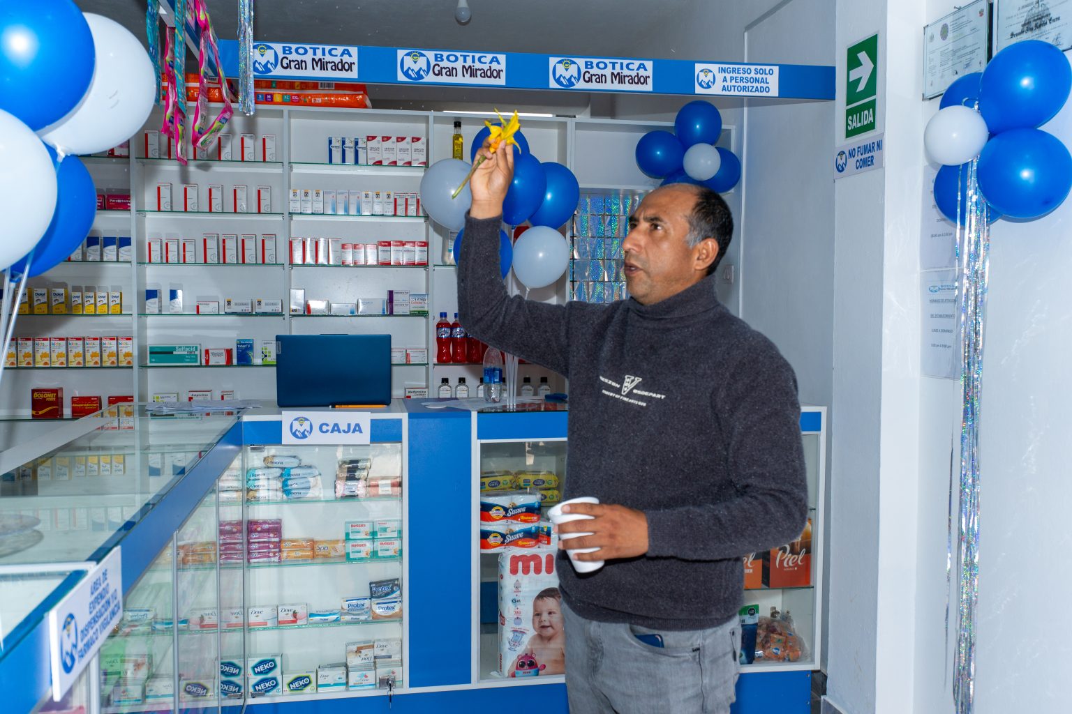 Atención en la Botica Gran Mirador